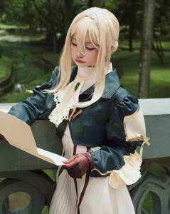 Violet Evergarden — Violet